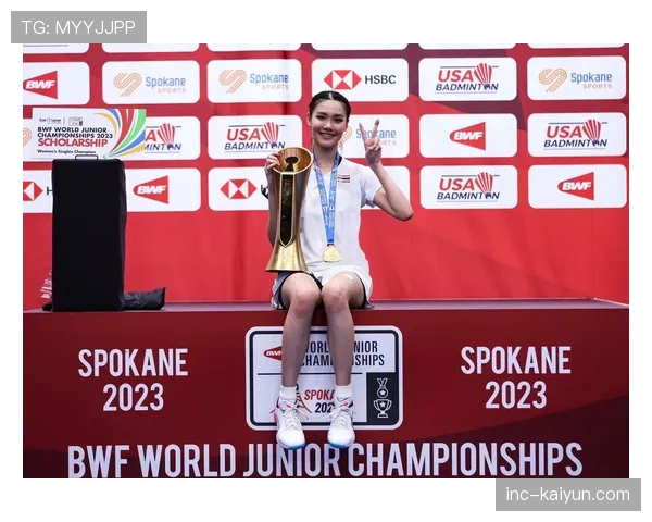 聚焦泰国天才少女碧查梦：16岁即夺得国际挑战赛冠军。